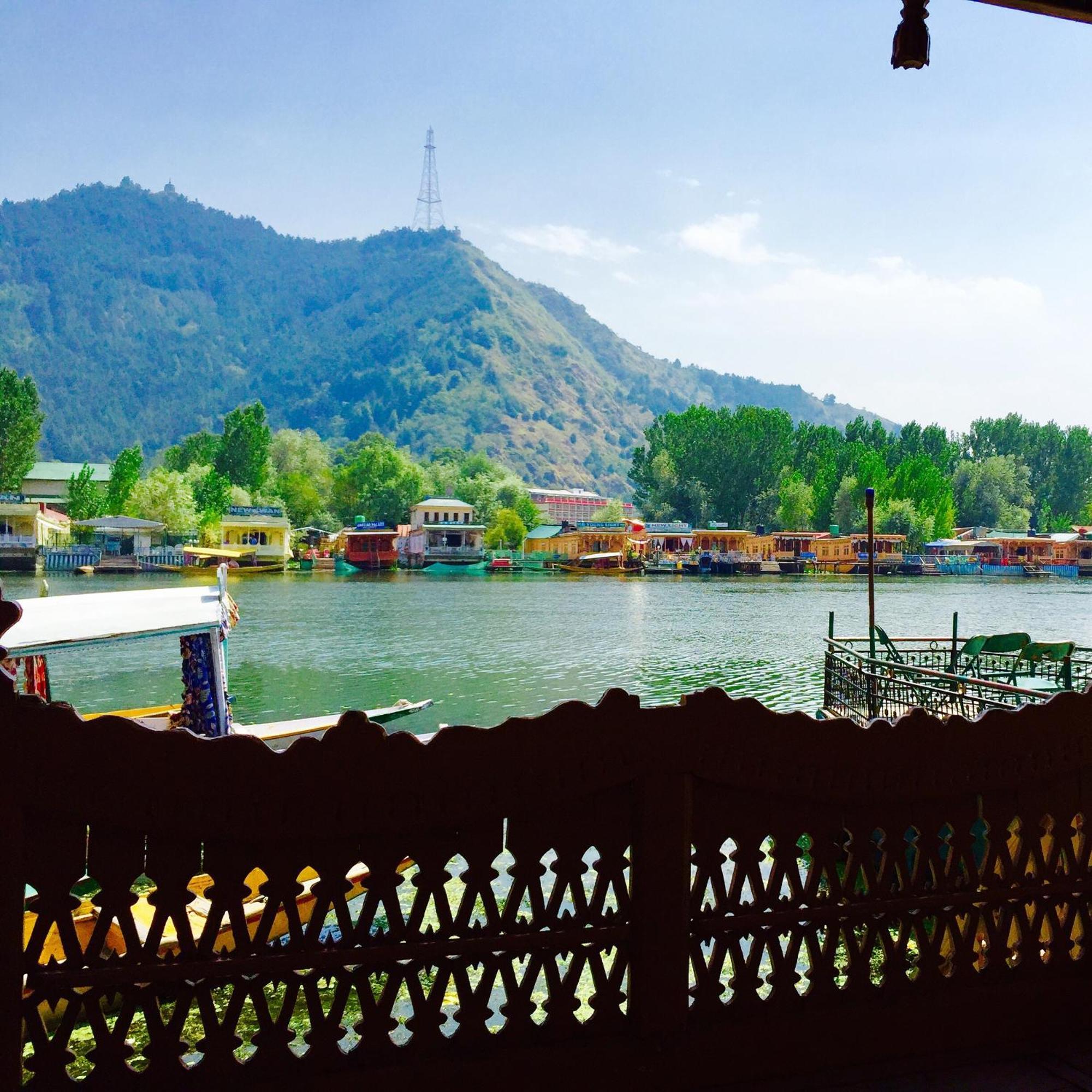 New Sea Palace Houseboats Srīnagar Exterior foto
