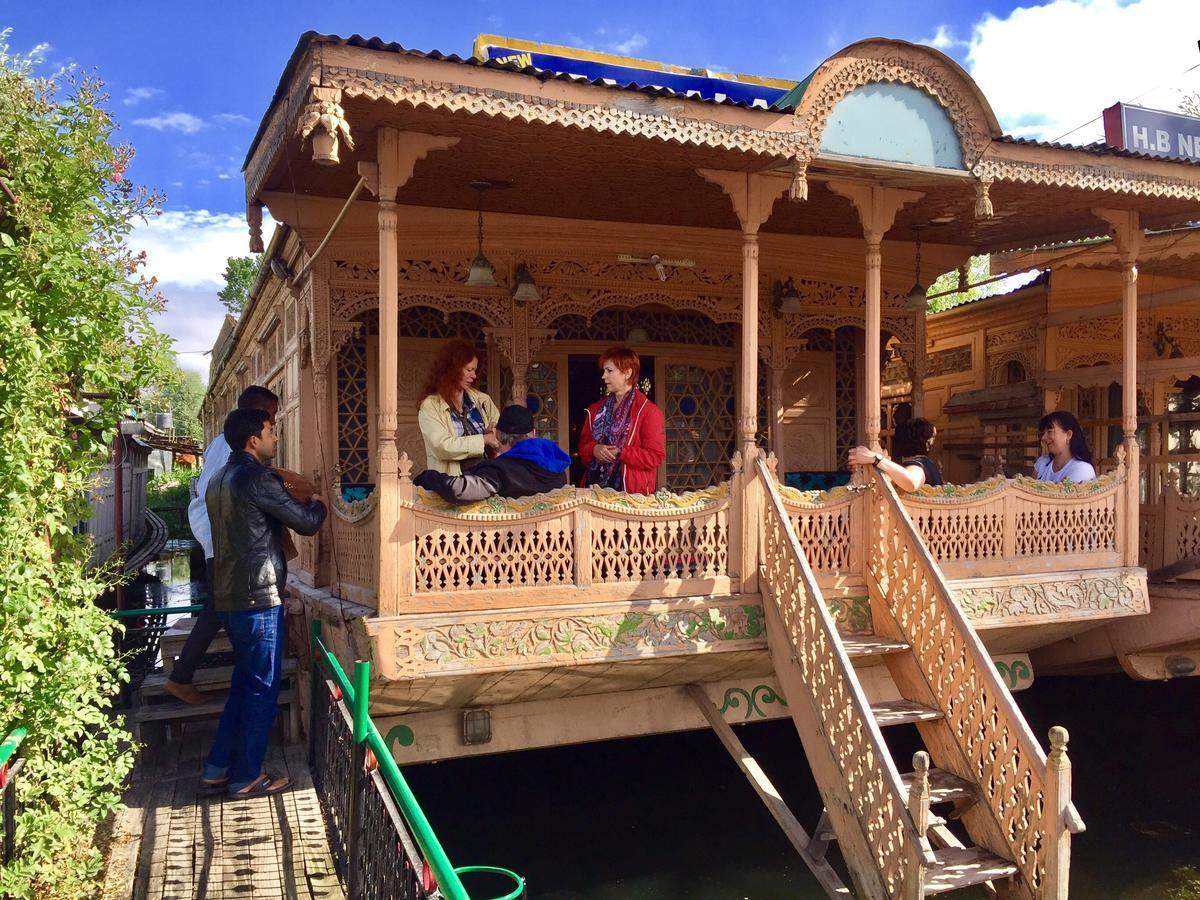 New Sea Palace Houseboats Srīnagar Exterior foto